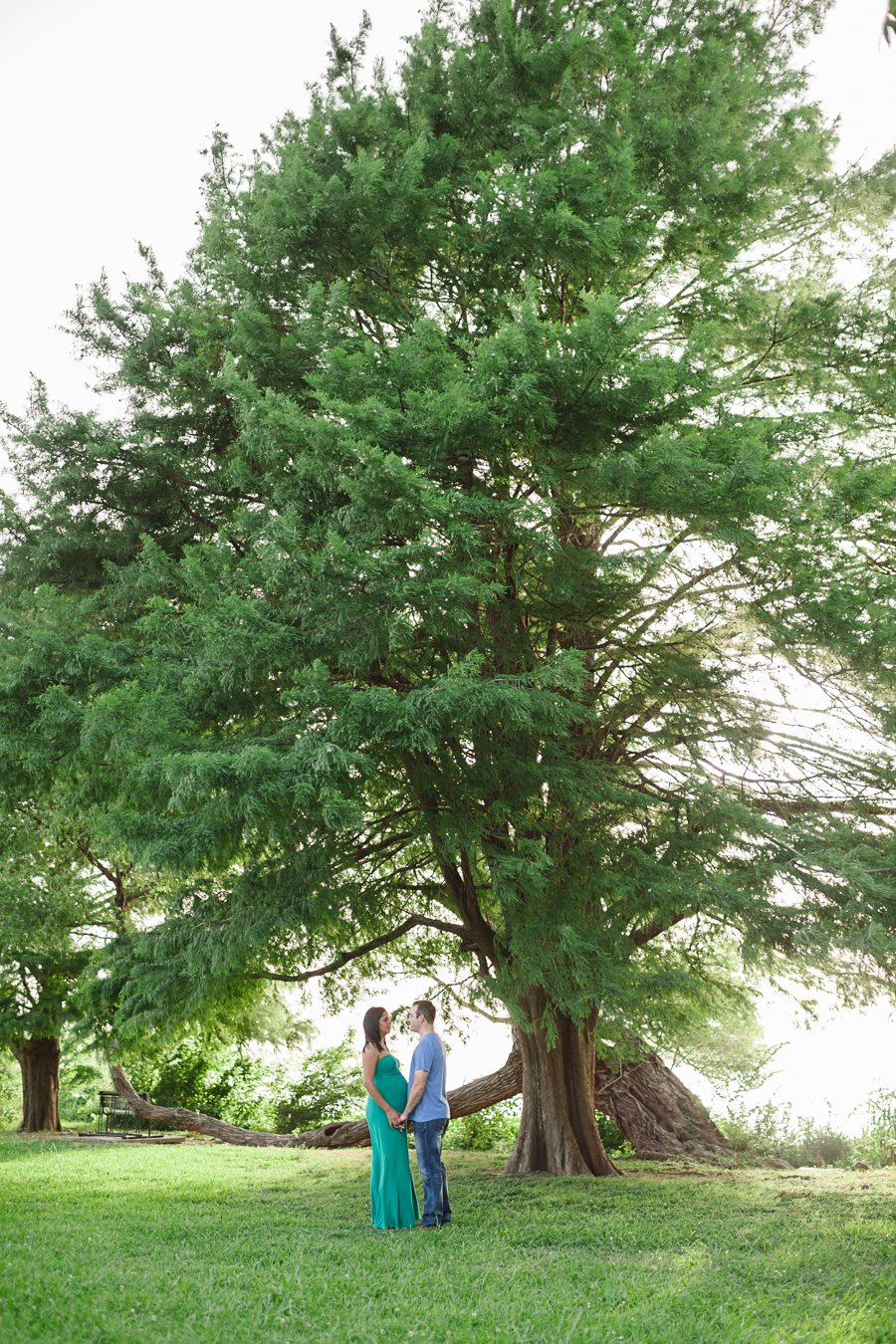 01 maternity photos at winfrey point white rock lake dallas